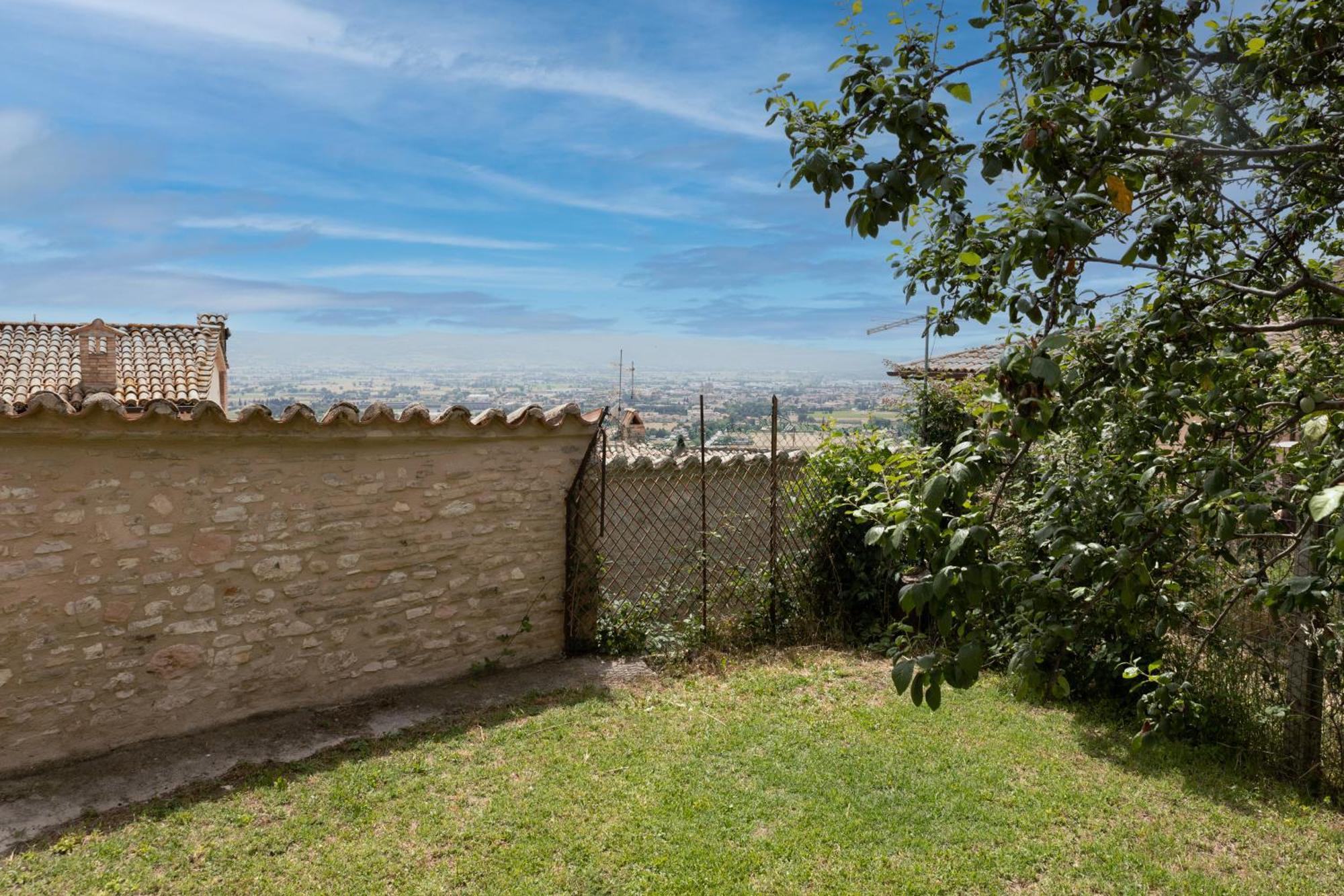 Rustic House, Con Patio E Giardino, Assisi Centro Villa Buitenkant foto